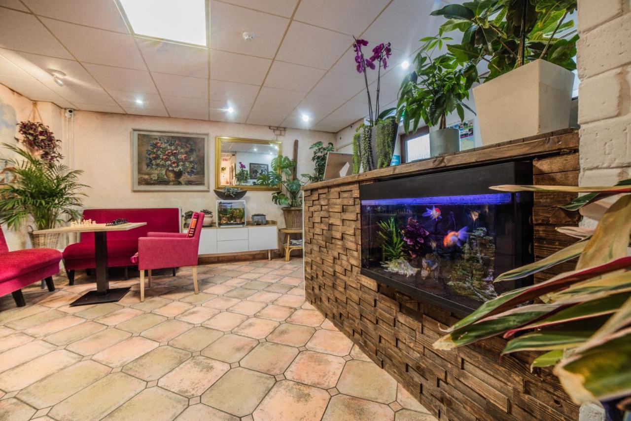 Hotel Le Provencal سلاوس المظهر الخارجي الصورة
