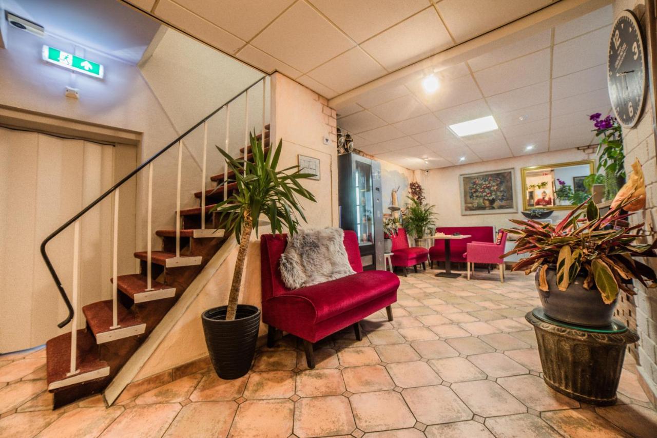Hotel Le Provencal سلاوس المظهر الخارجي الصورة