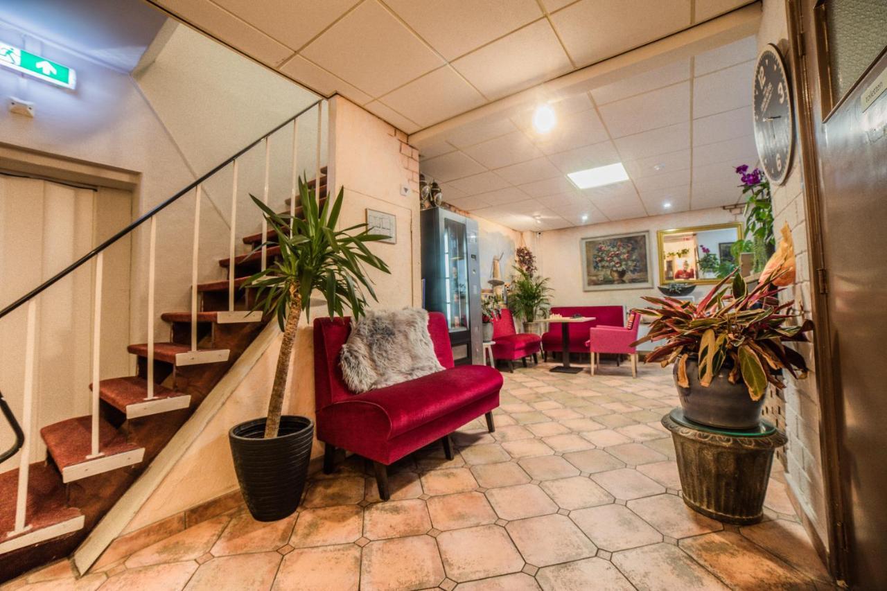 Hotel Le Provencal سلاوس المظهر الخارجي الصورة