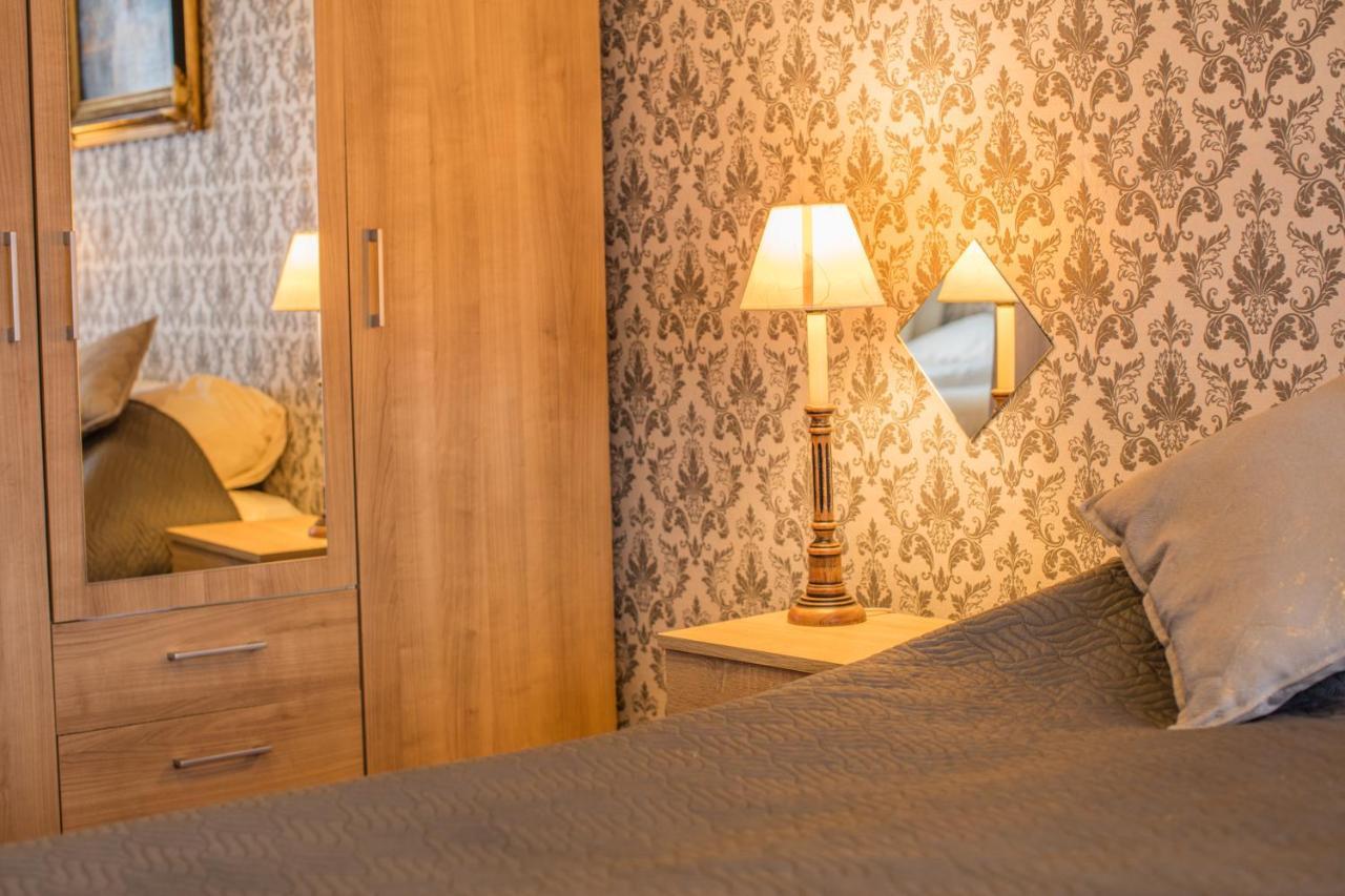 Hotel Le Provencal سلاوس المظهر الخارجي الصورة