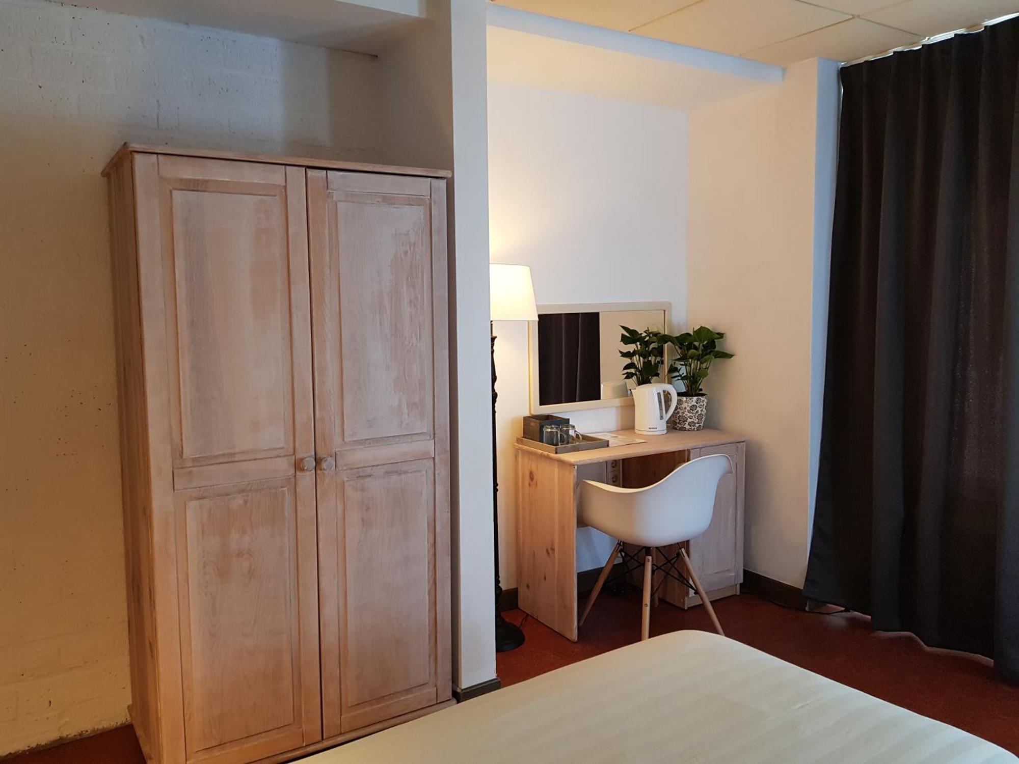 Hotel Le Provencal سلاوس المظهر الخارجي الصورة